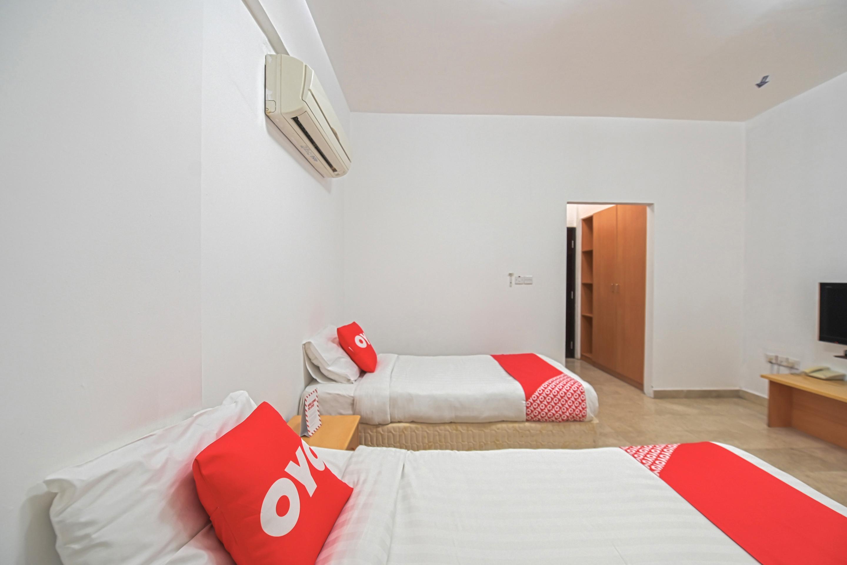 Majestic Hotel Wadi Kabir Luaran gambar
