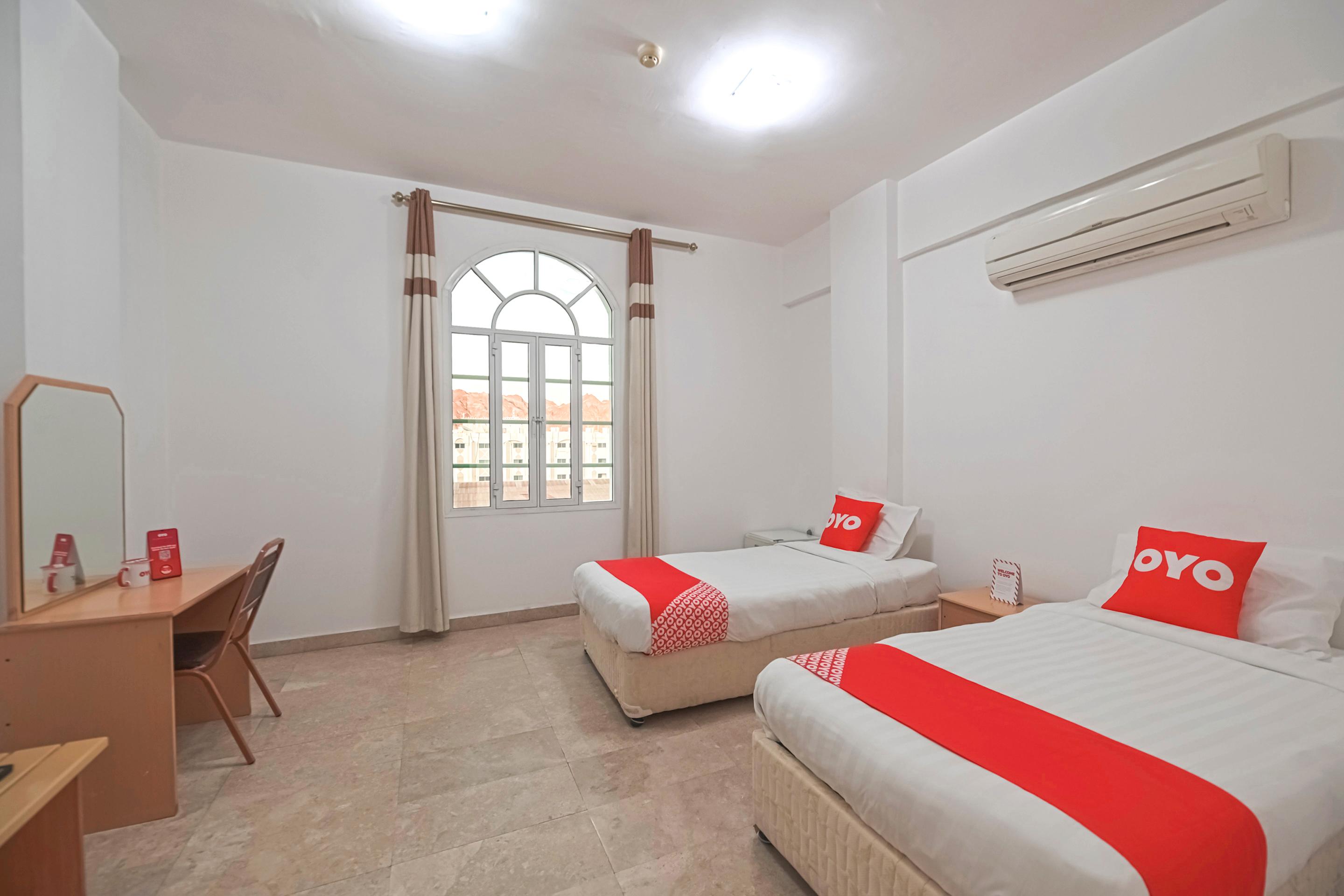 Majestic Hotel Wadi Kabir Luaran gambar