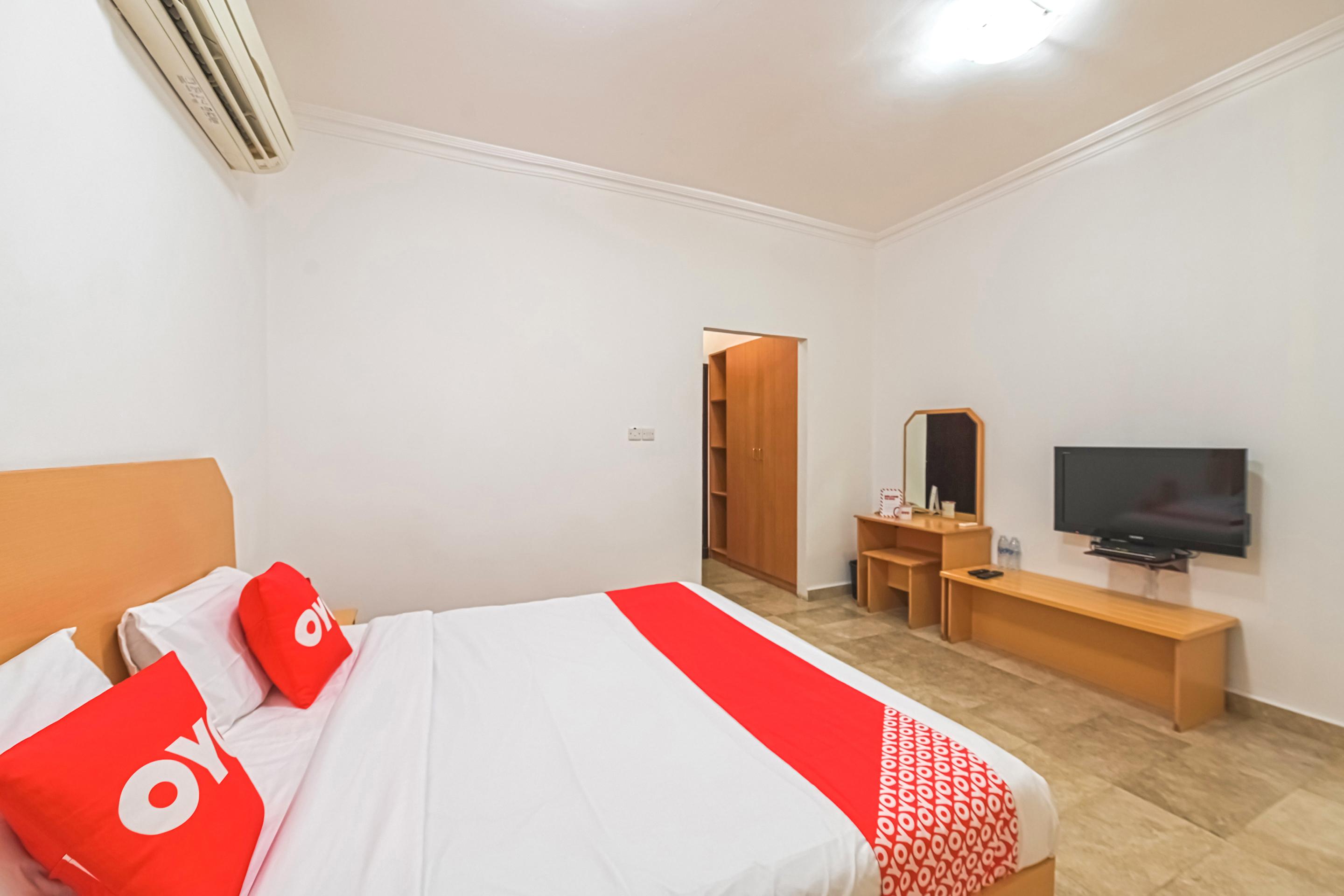 Majestic Hotel Wadi Kabir Luaran gambar