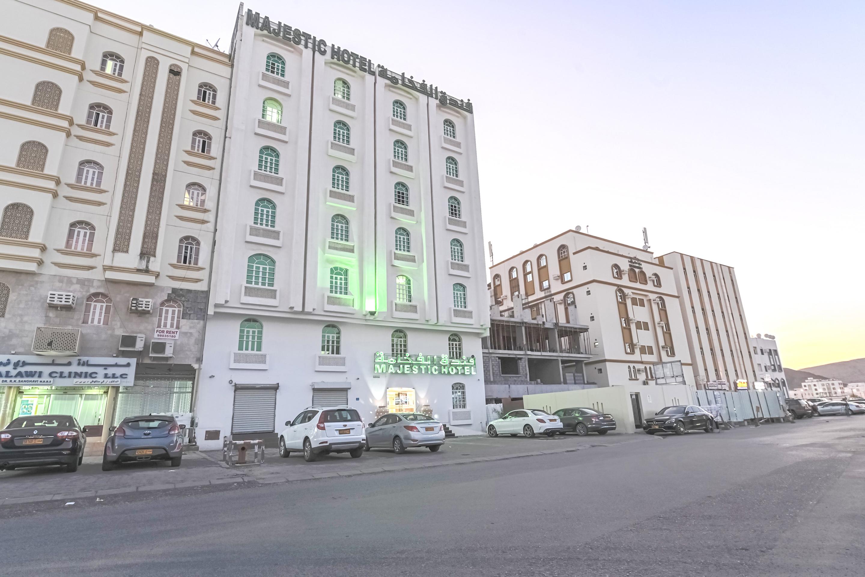 Majestic Hotel Wadi Kabir Luaran gambar