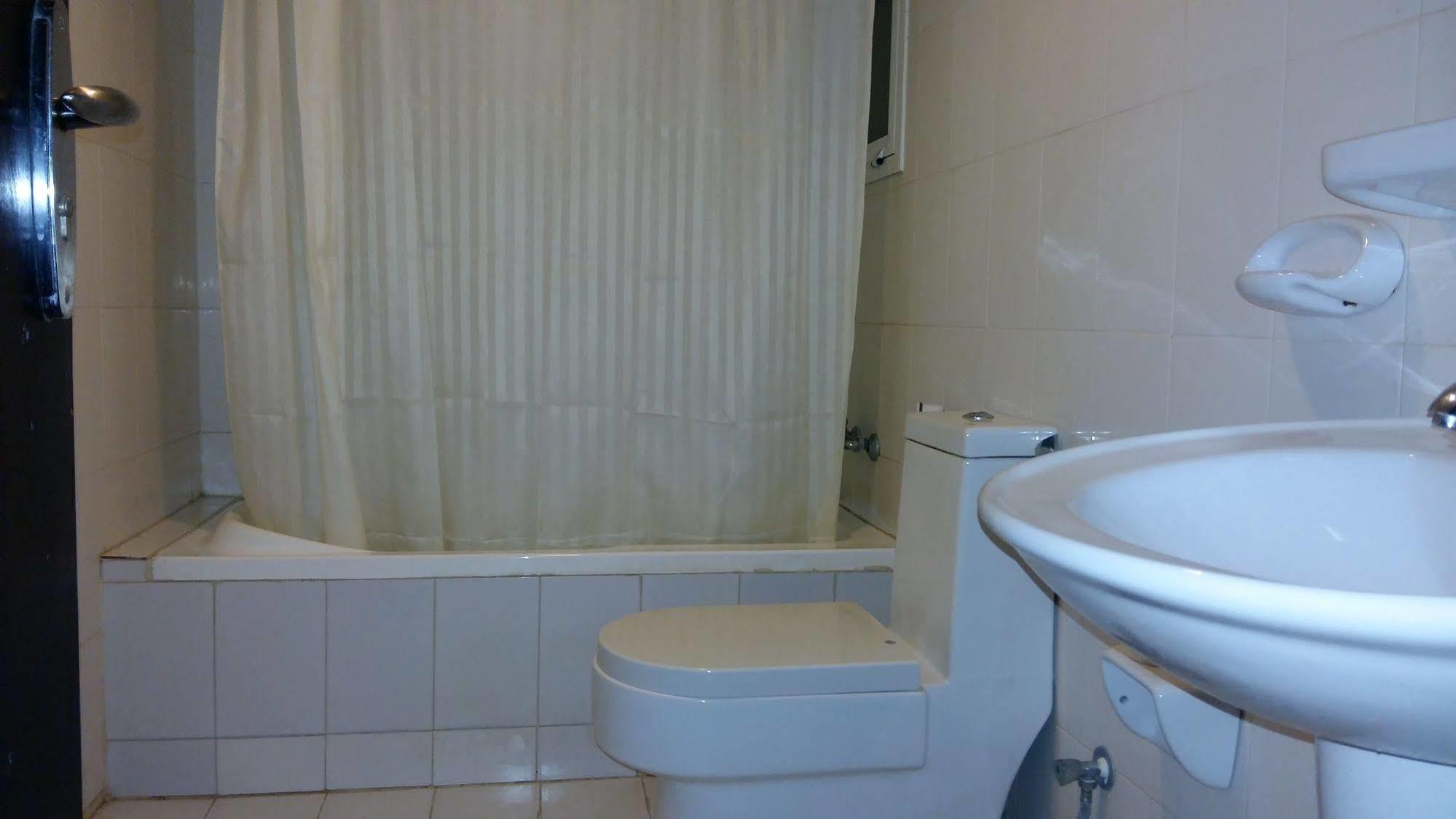 Majestic Hotel Wadi Kabir Luaran gambar
